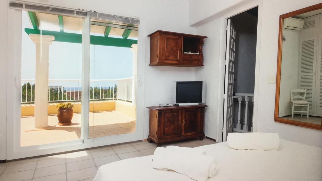 פלאיה מיג'ורן Bungalows Sa Sargantana מראה חיצוני תמונה